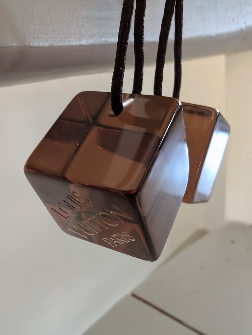➰Louis Vuitton Cube Hair Ties (2 Pack) - Luxury Vintage ➰ - Picture 10 of 16